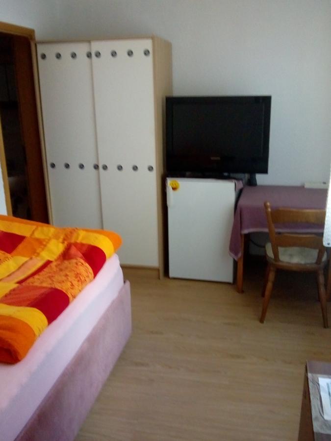 Monteurhotel Garni Alter Olper Hof Lindlar Bagian luar foto