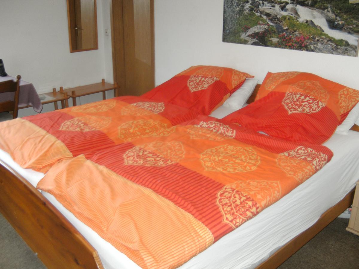 Monteurhotel Garni Alter Olper Hof Lindlar Bagian luar foto